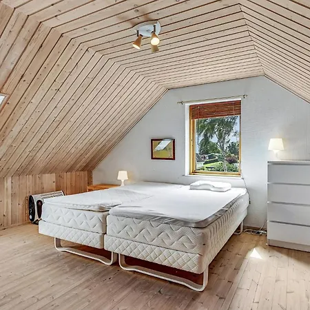 3 Bedroom Pet Friendly In Randers No * Skalmstrup